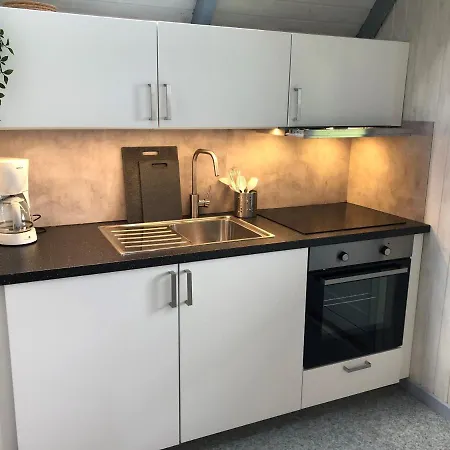 Laerkelunden Camping & Cottages منتجع