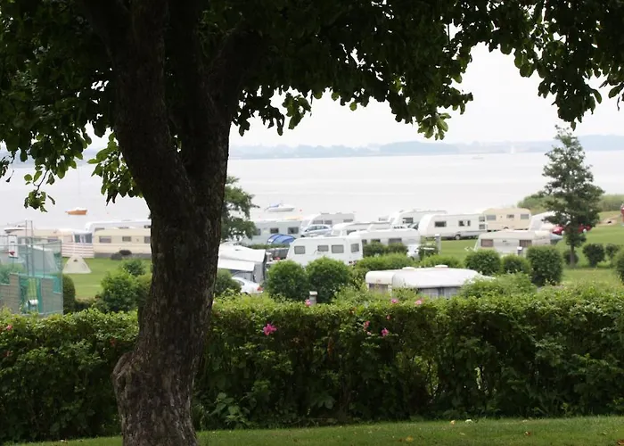 Resort Laerkelunden Camping & Cottages *