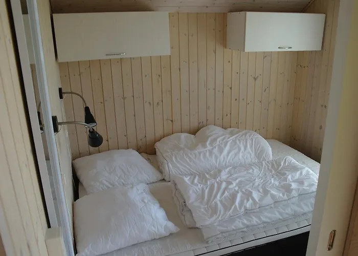 Resort Laerkelunden Camping & Cottages *